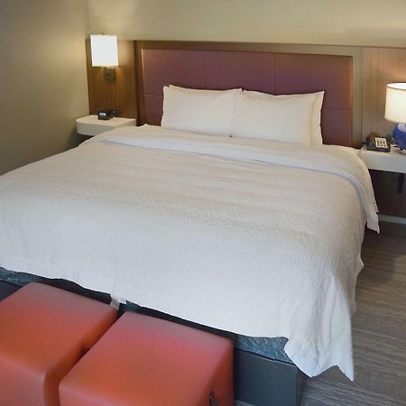 Hampton Inn & Suites Philadelphia/Media Экстерьер фото