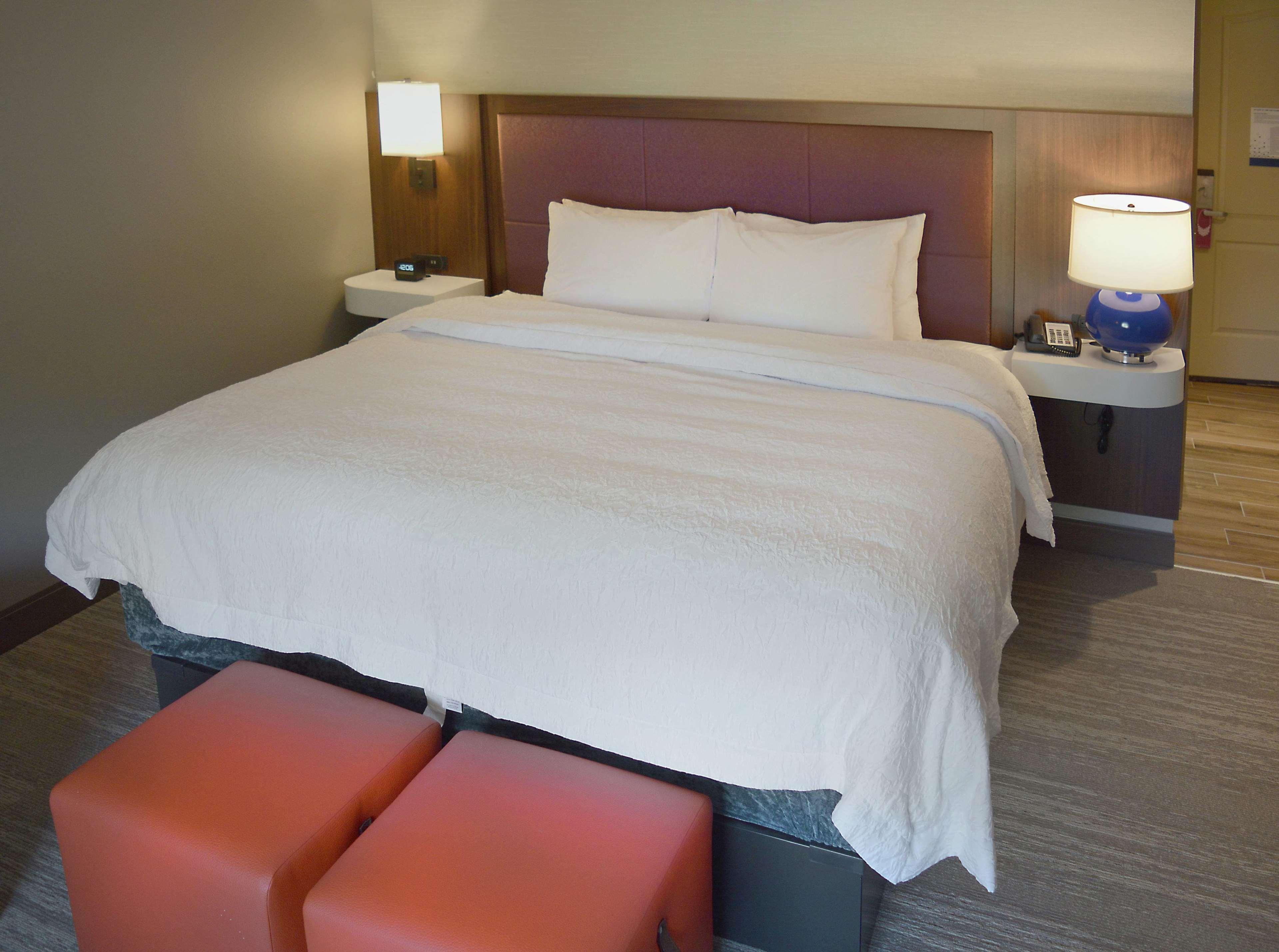 Hampton Inn & Suites Philadelphia/Media Экстерьер фото