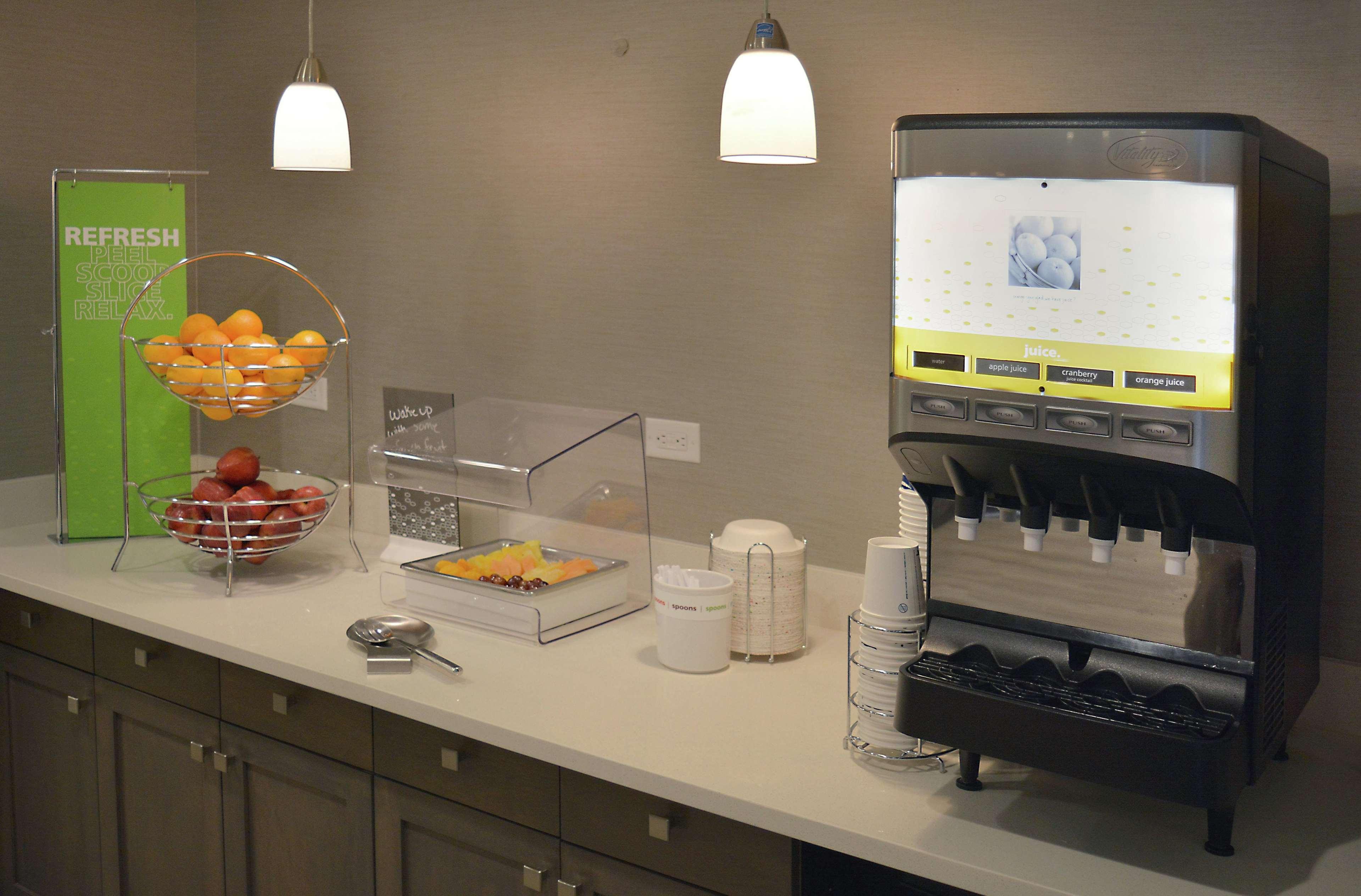 Hampton Inn & Suites Philadelphia/Media Экстерьер фото