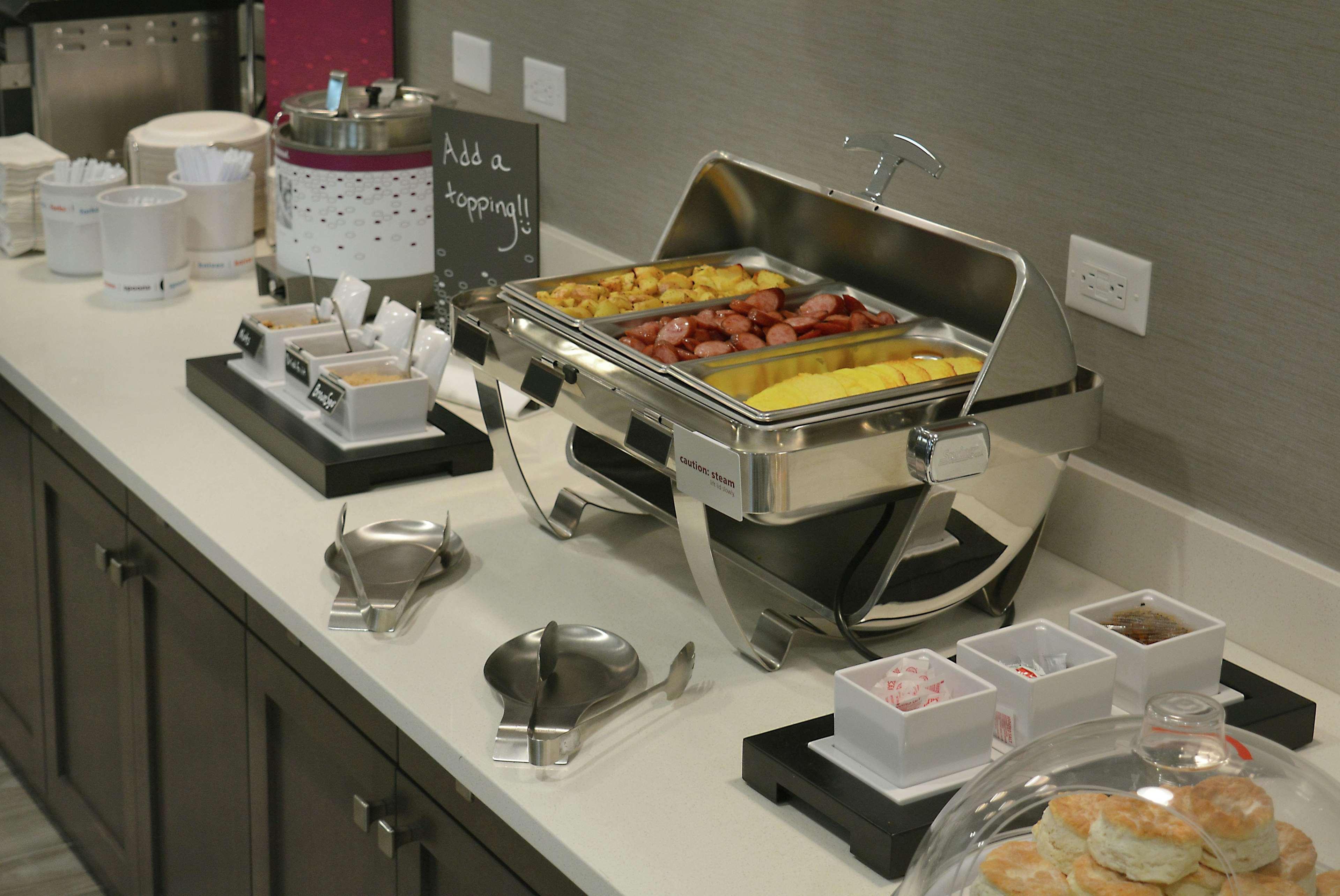 Hampton Inn & Suites Philadelphia/Media Экстерьер фото