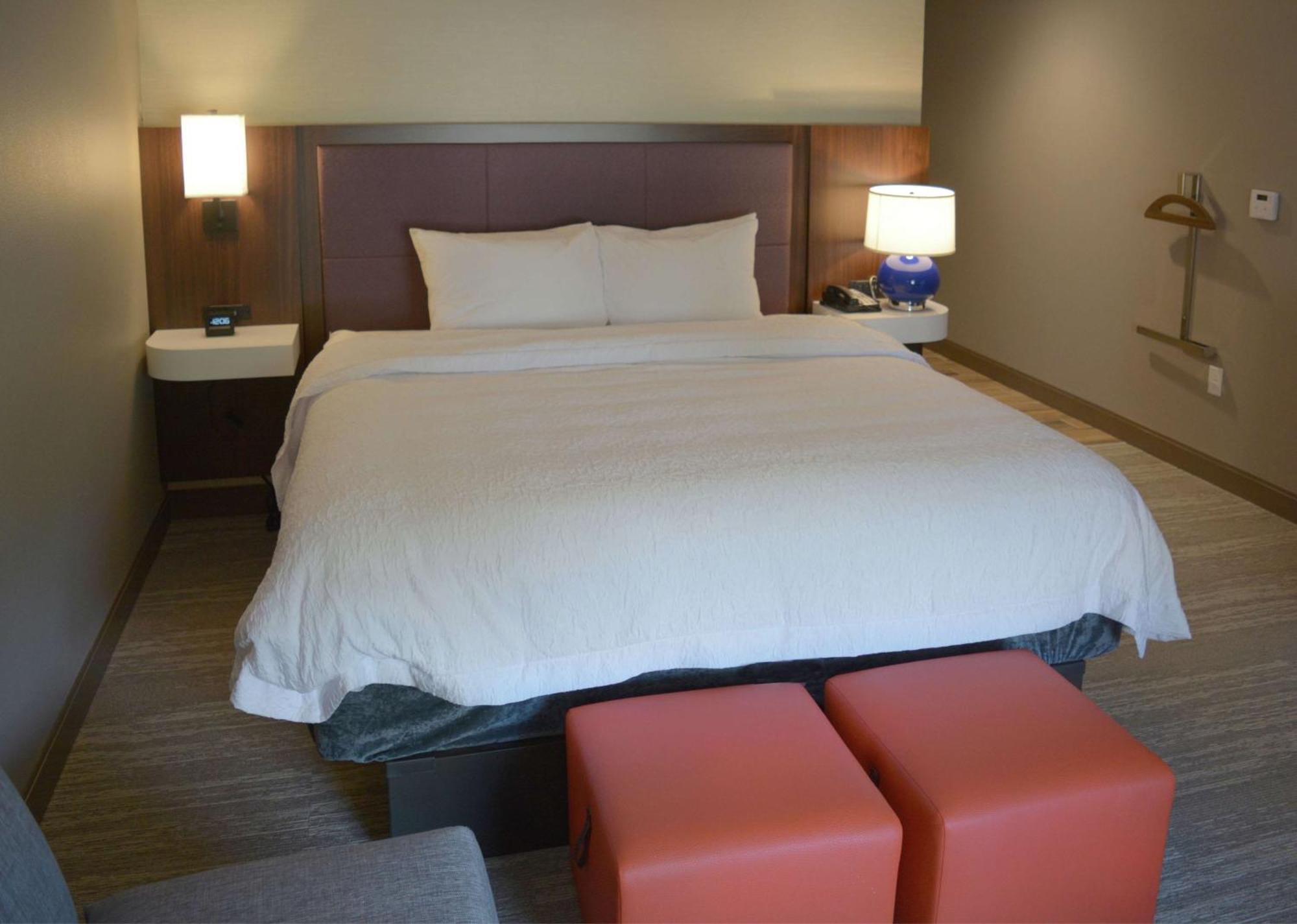 Hampton Inn & Suites Philadelphia/Media Экстерьер фото